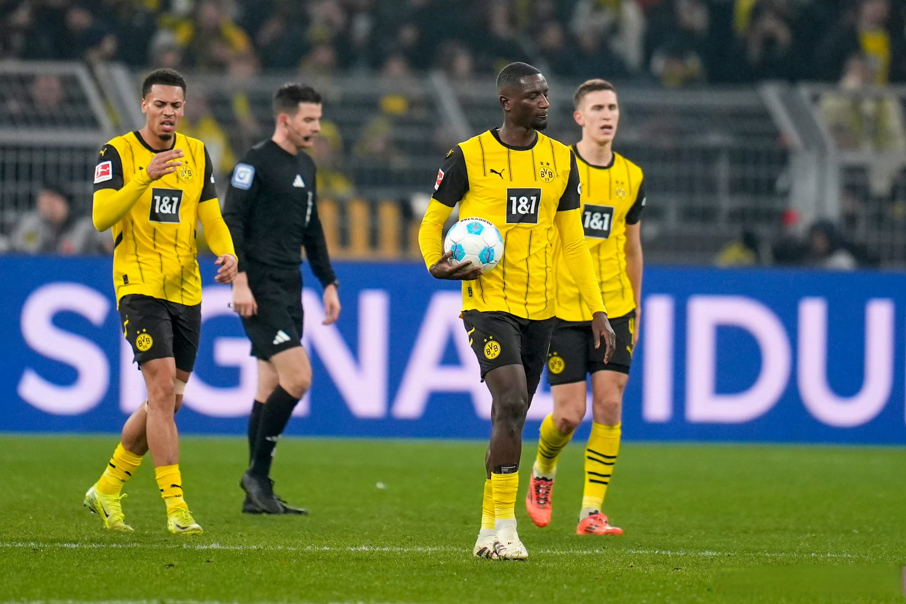 开云体育下载-多特蒙德球队再次失利，需尽快重整旗鼓