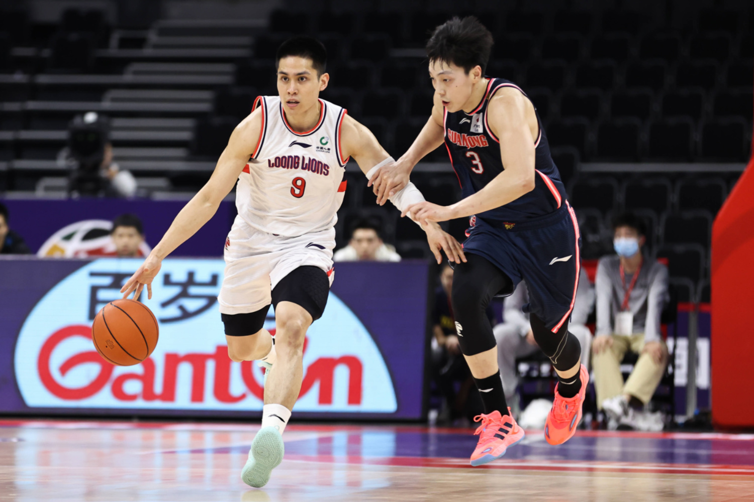 关于雷霆功勋球员离队,球队迎来重大变动的信息 关于雷霆功勋球员离队,球队迎来重大变动的信息