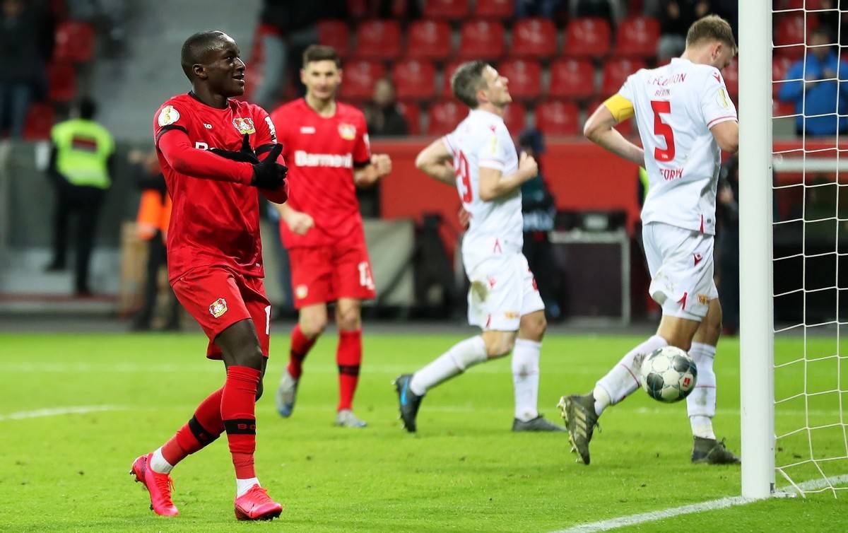 开云体育在线-包含门兴格拉德巴赫在比赛中展现出强大实力的词条