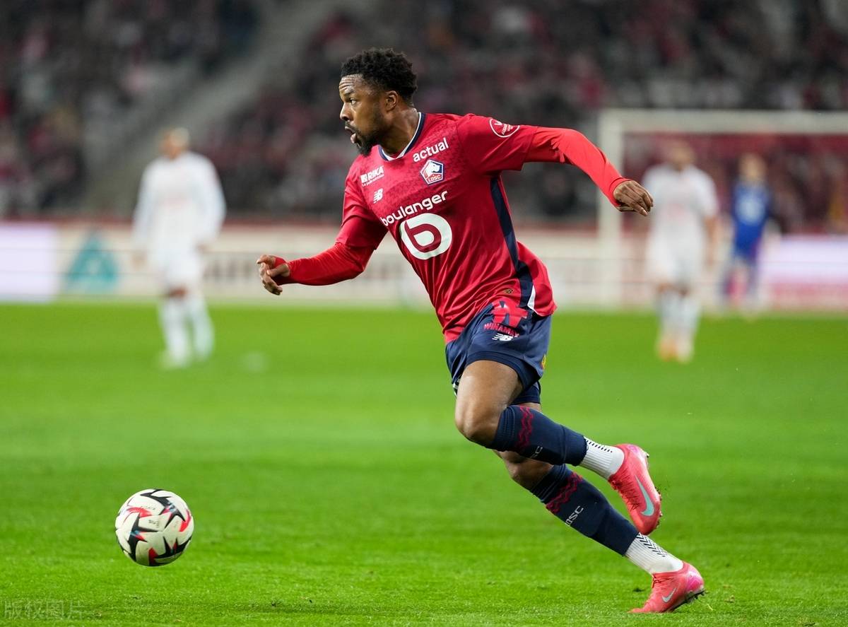 开云体育官方网站-包含里尔遭遇主场失利，法甲卫冕冠军遇阻的词条