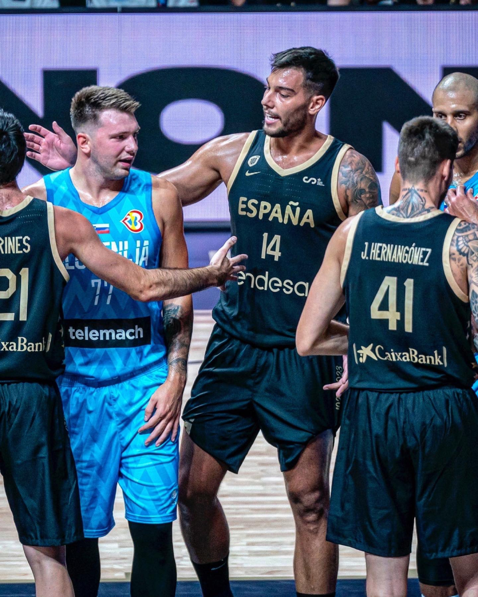 开云官网-包含球队状态明显下滑，专家指出问题所在或有望扭转的词条