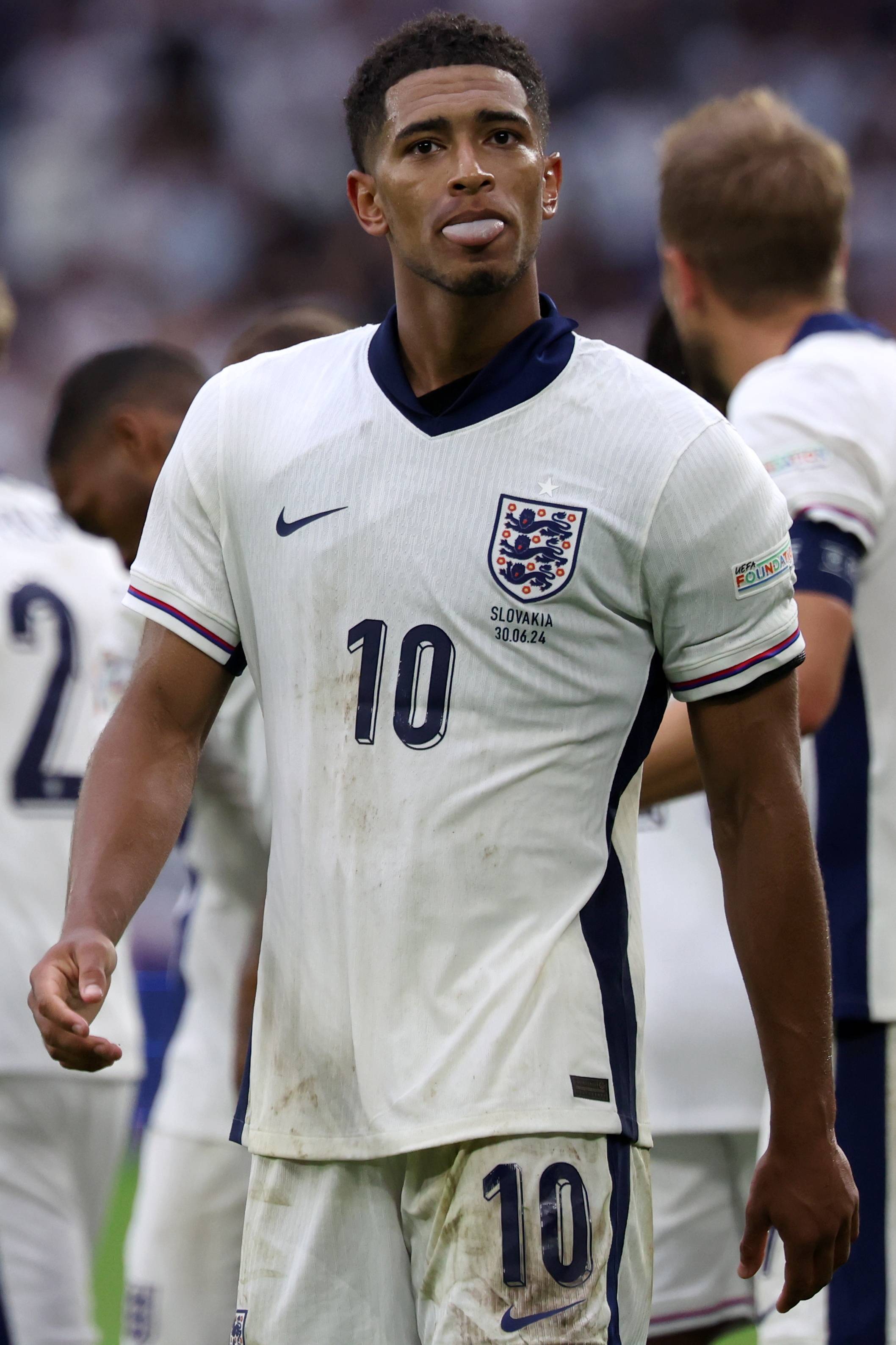 英格兰队在比赛中逆转战胜苏格兰队 英格兰队在比赛中逆转战胜苏格兰队