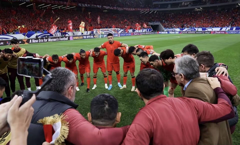 比赛场面壮观激烈,胜负令人期待 比赛场面壮观激烈,胜负令人期待