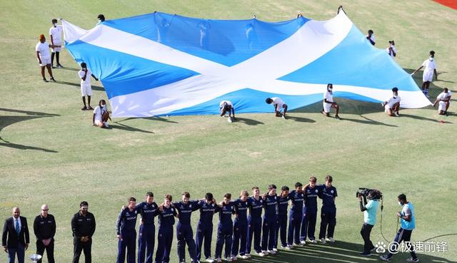 利兹联出人意料获胜,激烈竞争中崭露头角的简单介绍 利兹联出人意料获胜,激烈竞争中崭露头角的简单介绍