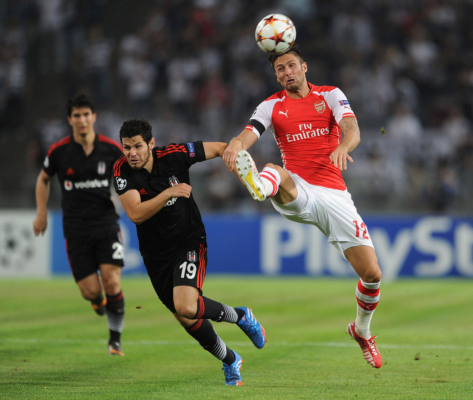 开云下载-阿森纳客场不敌对手，遭遇保级压力