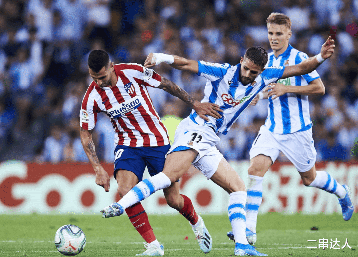 强力攻守:足球联赛精彩对决引关注的简单介绍 强力攻守:足球联赛精彩对决引关注的简单介绍