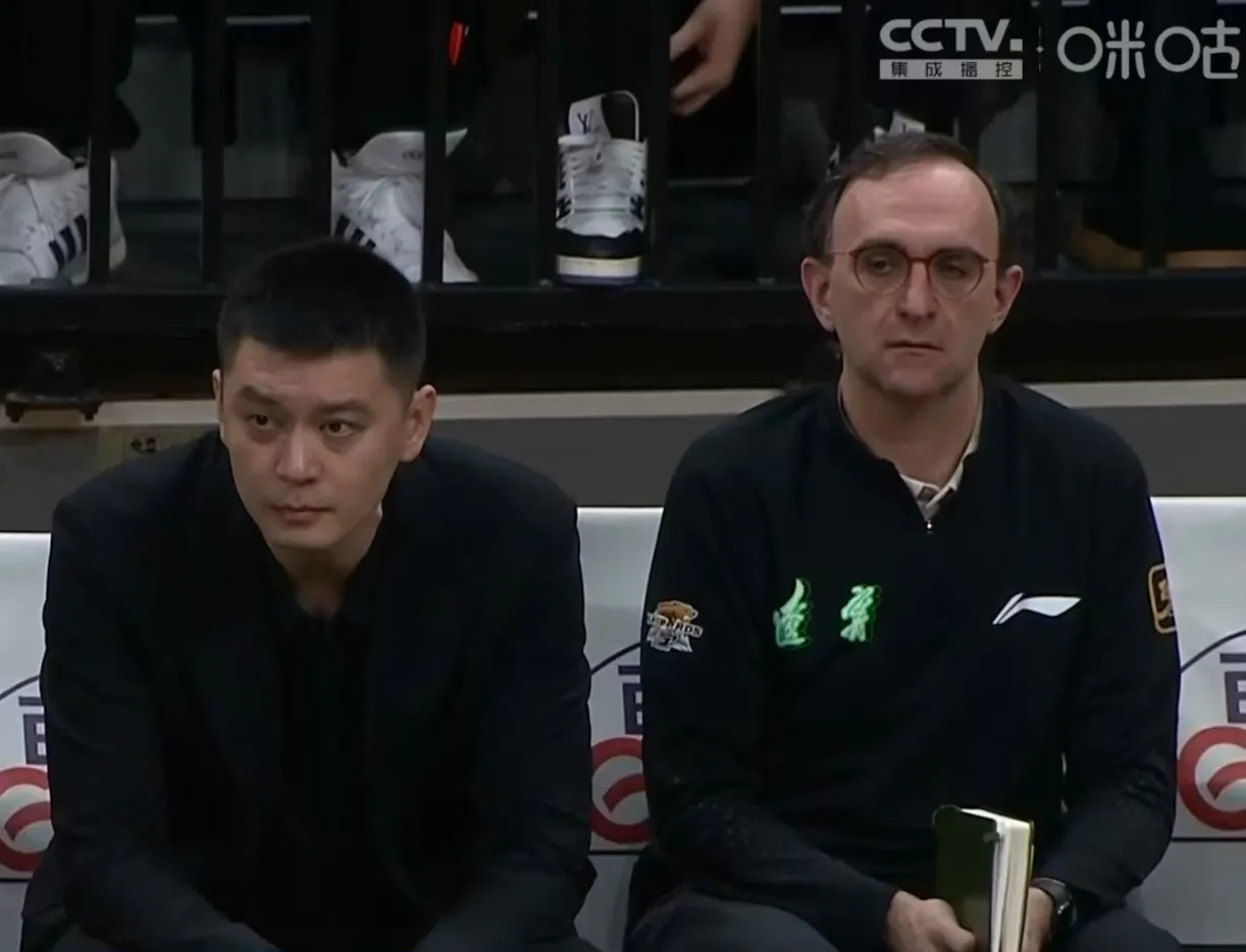 开云体育中国-强大对手劲敌太过强劲，球队惨遭惨败