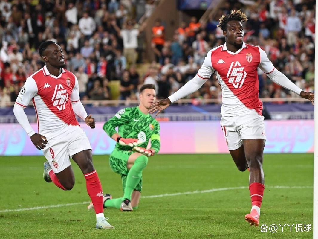 摩纳哥足球队客场惨败,球员们备战下一场比赛 摩纳哥足球队客场惨败,球员们备战下一场比赛