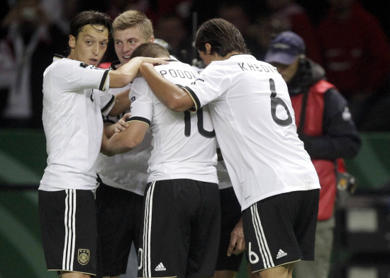 开云平台-欧洲杯预选赛程进行球队战绩直线上升每轮坚持取胜的简单介绍