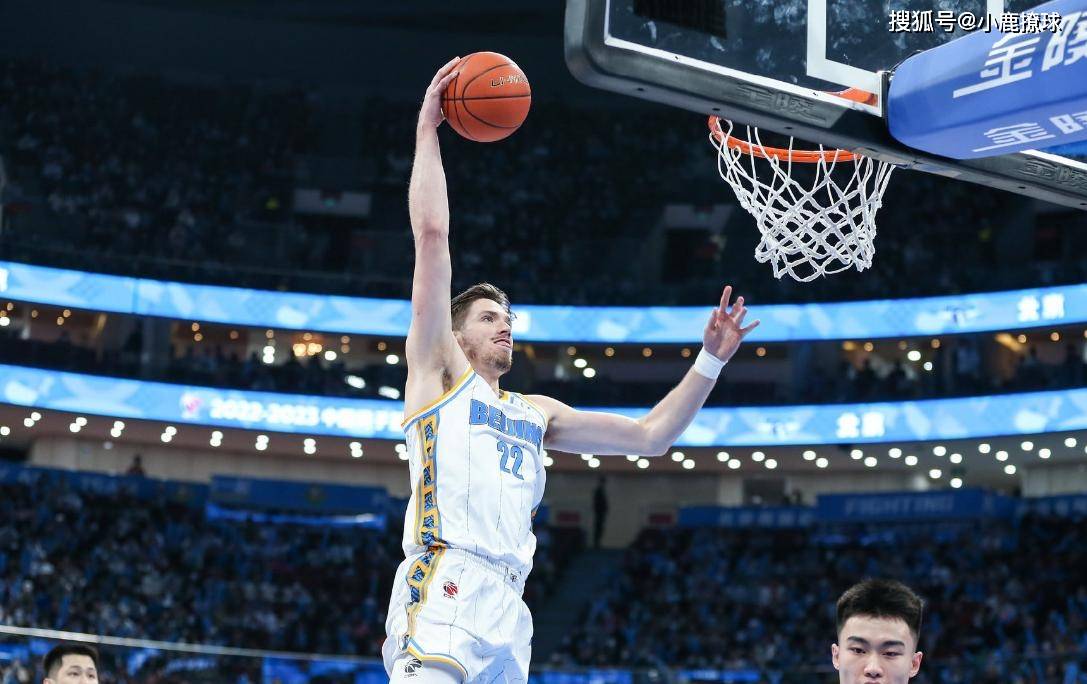 尤文图斯后防线曝露短板,急需加强训练 尤文图斯后防线曝露短板,急需加强训练