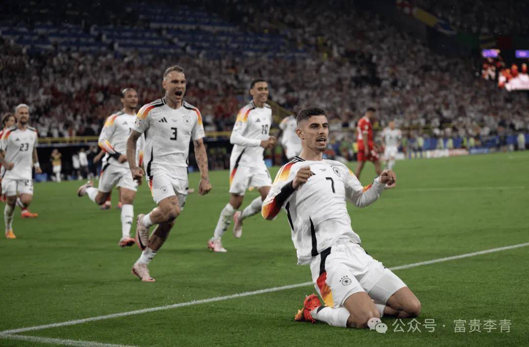 关于欧国联决赛战况激烈,球迷尽情欢呼的信息 关于欧国联决赛战况激烈,球迷尽情欢呼的信息