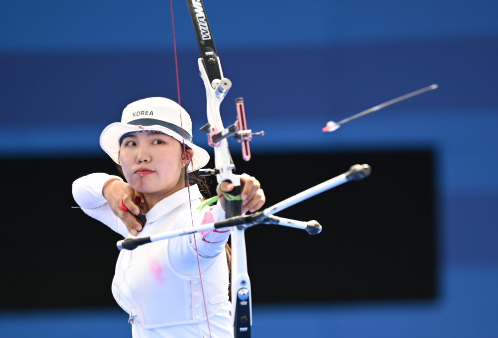 英国队在射箭比赛中斩获冠军 英国队在射箭比赛中斩获冠军