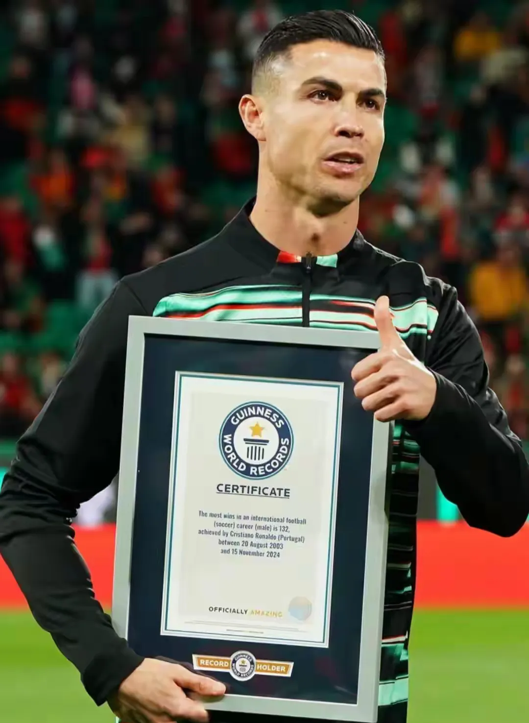 开云体育平台APP-C罗被罚下场，球队陷入困境