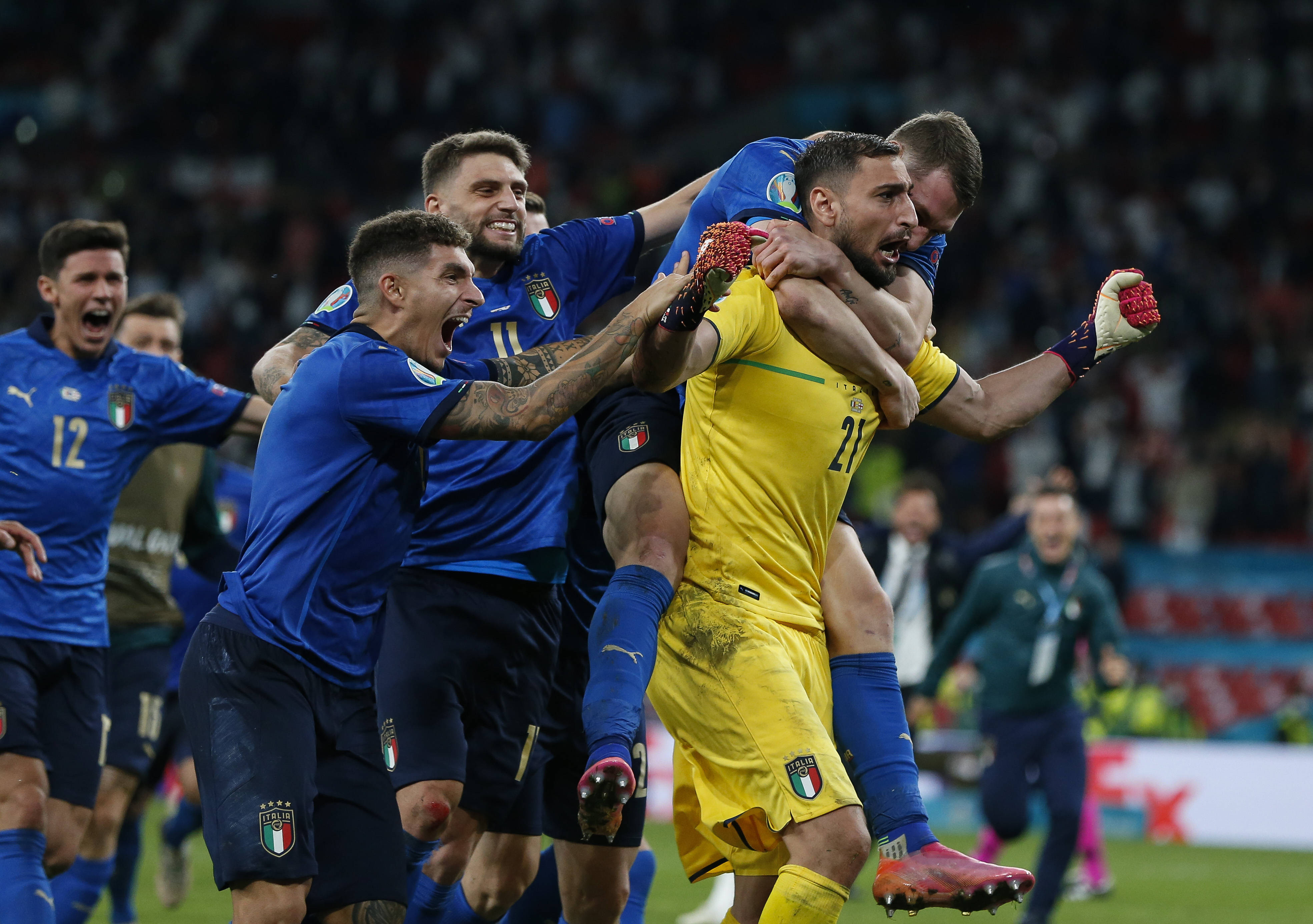 开云平台-意大利女子队在比赛中获胜晋级