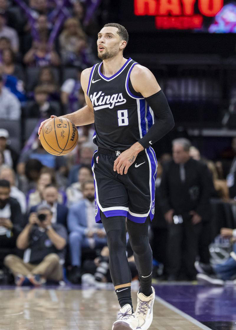 开云体育官方网站-包含国王队战术调整奏效，再胜对手取得三连胜的词条