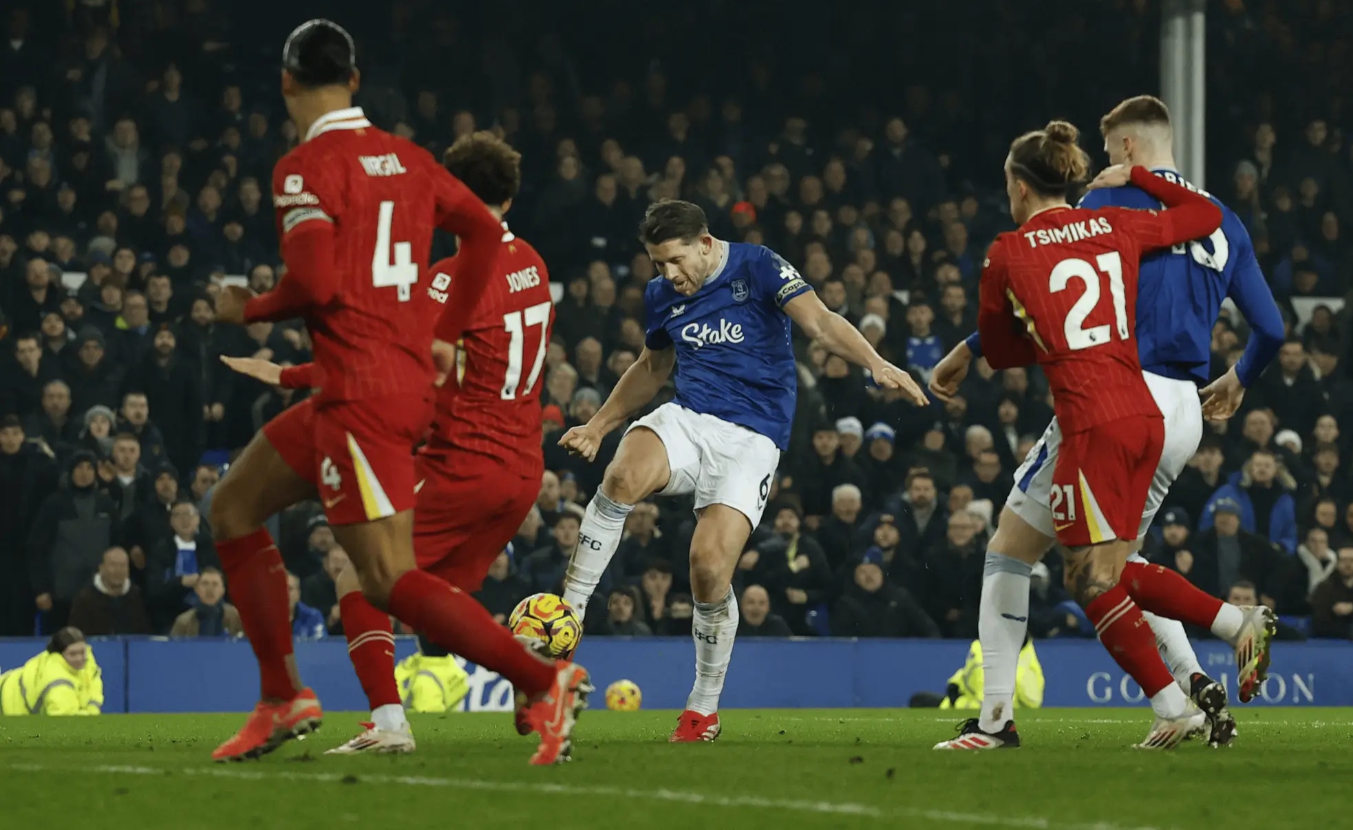 利物浦中场大将复出后进球,球队攻防平衡再现 利物浦中场大将复出后进球,球队攻防平衡再现