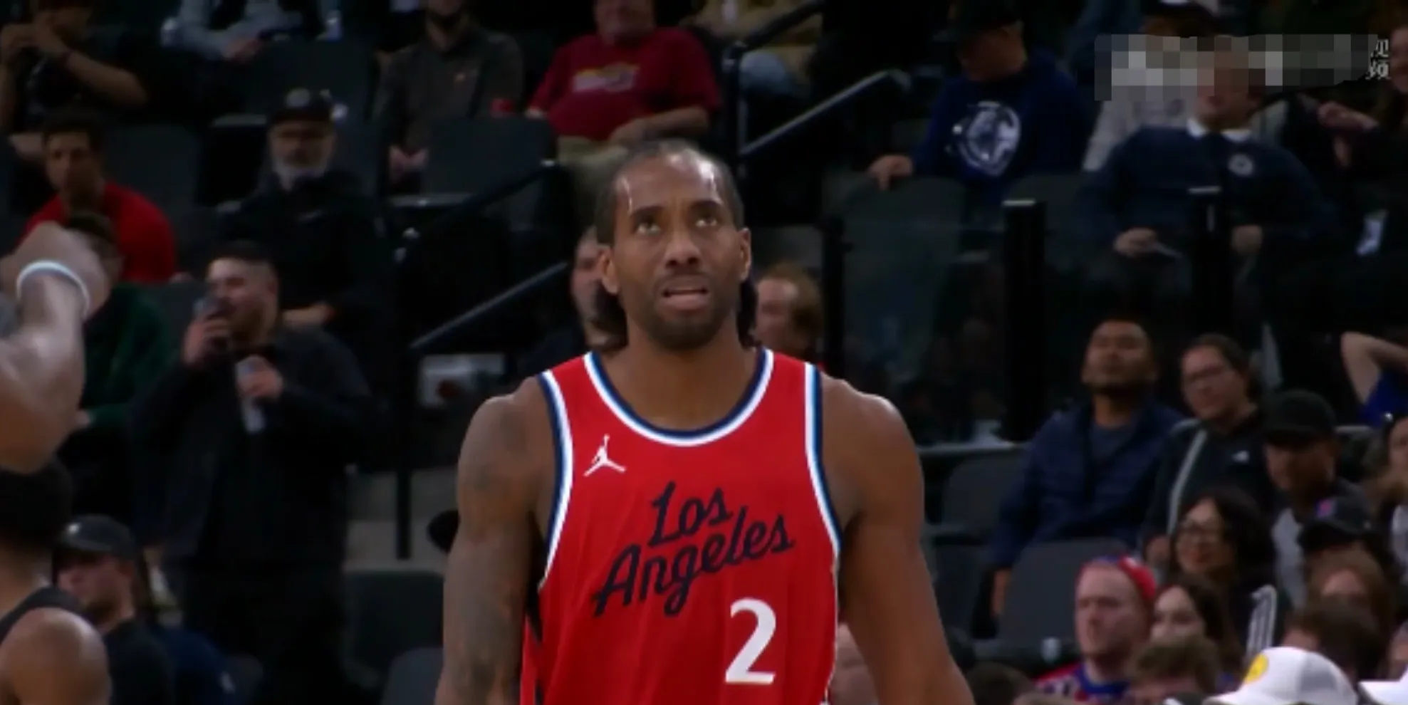 快船险胜独行侠，伦纳德发挥稳定