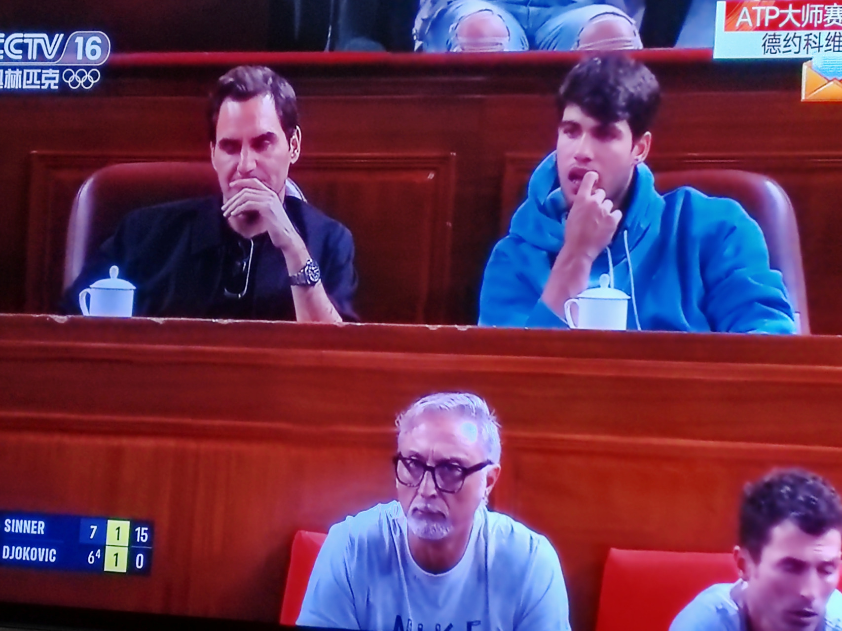 英国网球队鏖战世界网球队,费德勒送出助攻的简单介绍 英国网球队鏖战世界网球队,费德勒送出助攻的简单介绍