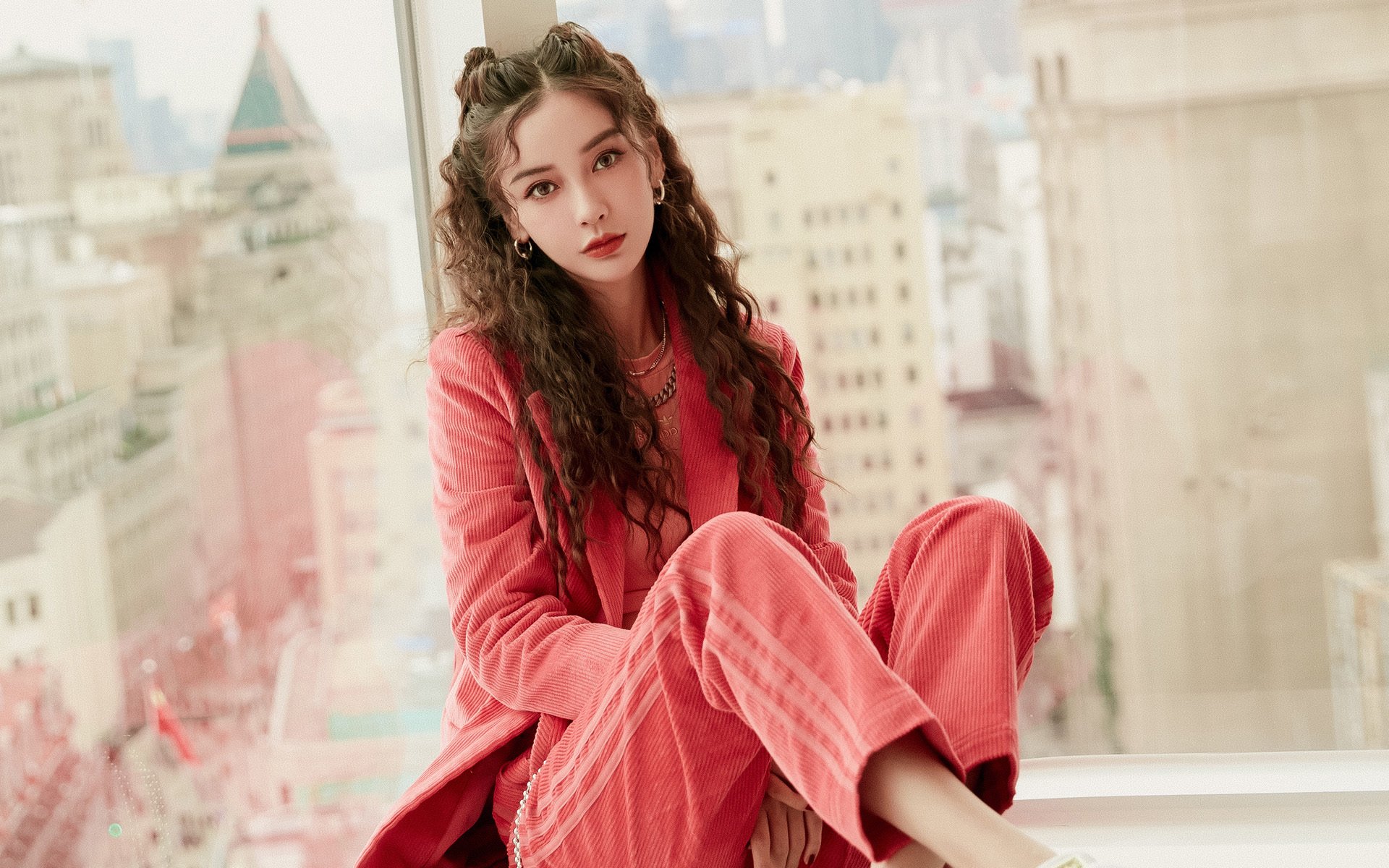 开云体育官方网站-世界排名争夺战之夜，浓眉展现实力，关键时刻成为湖人救星