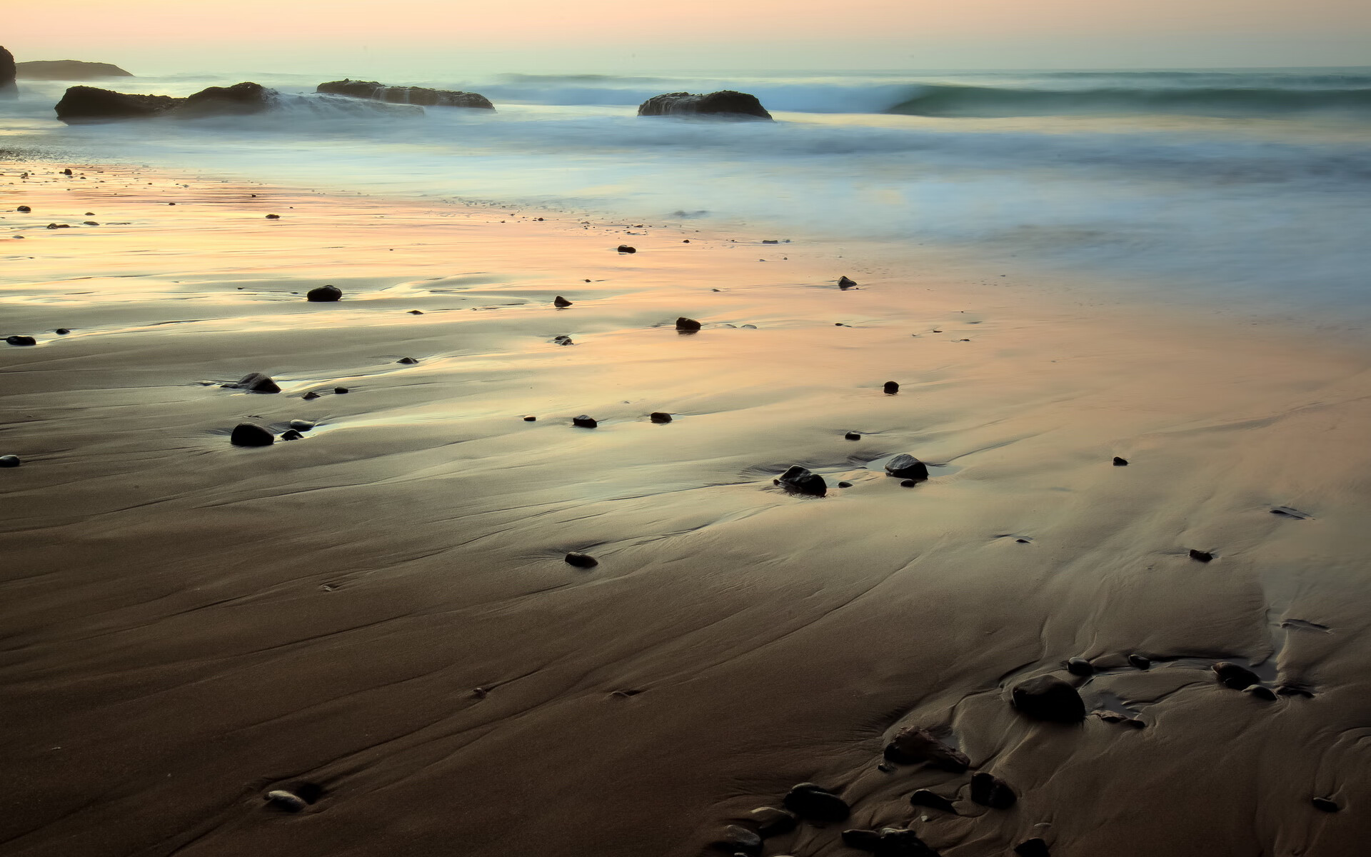 拉什福德爆发助曼联高歌猛进，雷恩关键战突围荷兰闪耀欧战