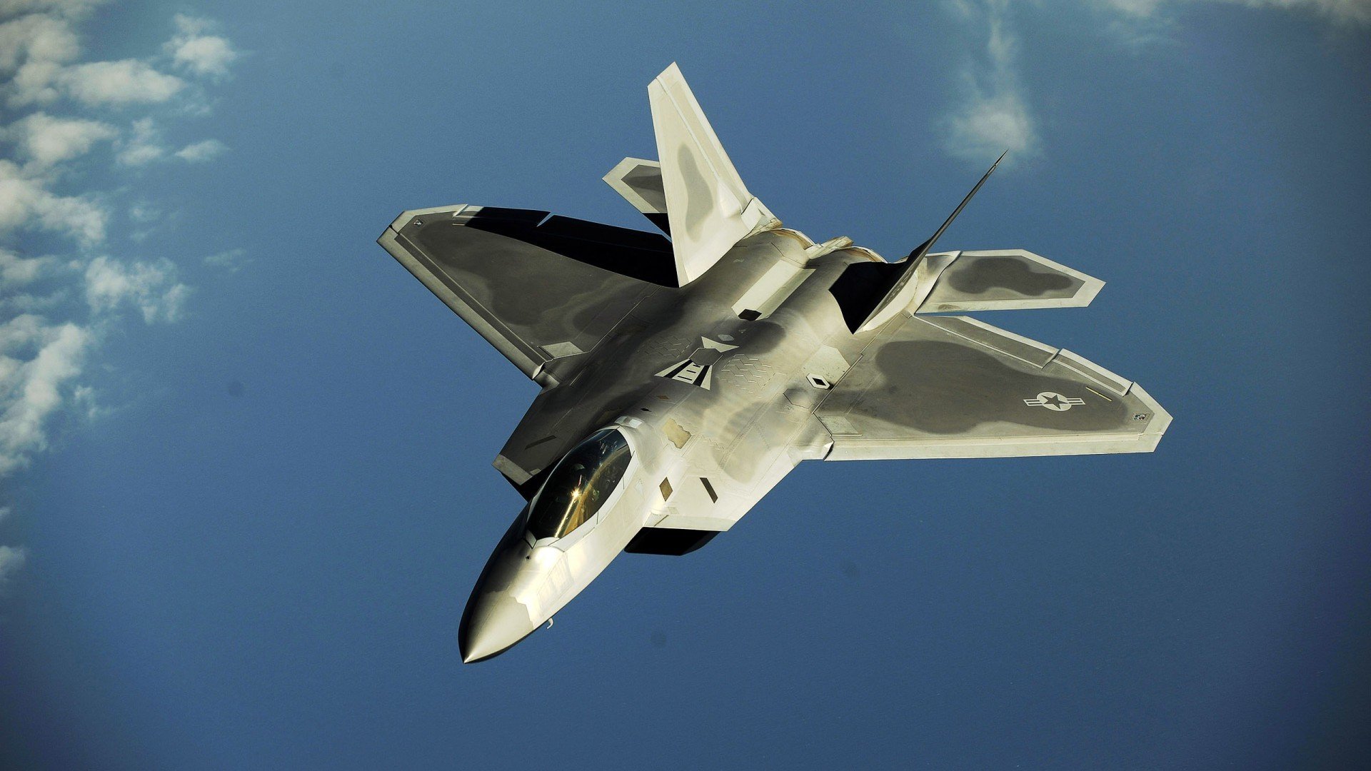 恩佐绝境爆发助喀麦隆压哨逆转，非洲雄狮啃下硬骨头