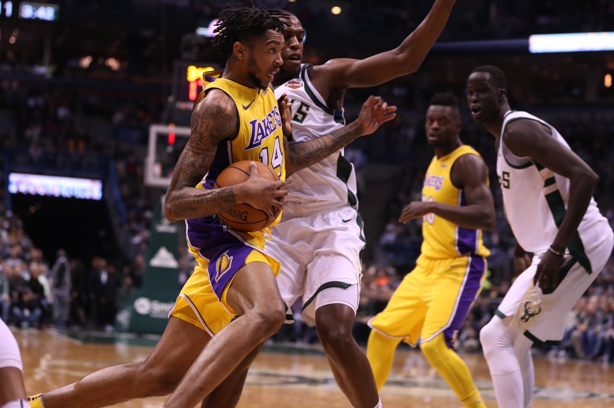 快船对阵雄鹿，英格拉姆持续制造杀伤